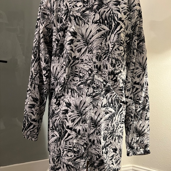 Jacket - Picture 2 of 5